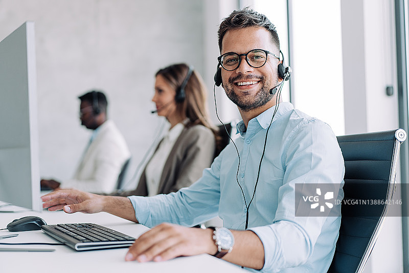 呼叫中心工作人员图片素材