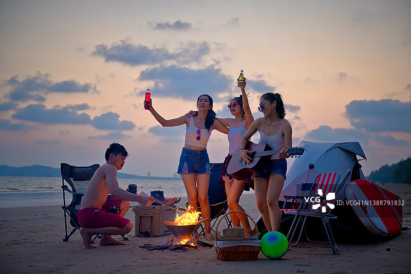 夏季露营图片素材