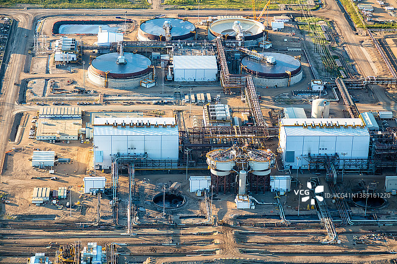 炼油厂加工和储存厂航拍图片素材