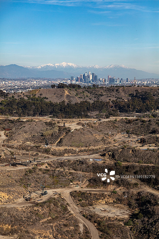 洛杉矶英格尔伍德油田的市中心航拍景观，美国图片素材