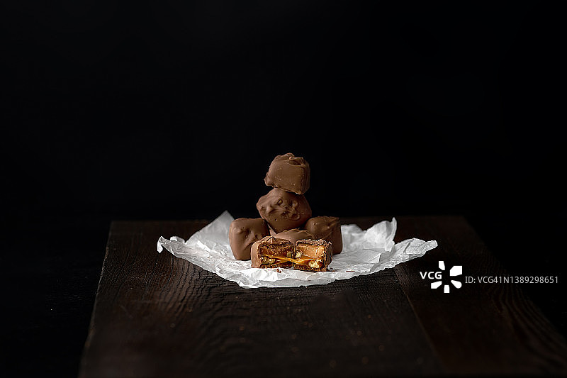 咸焦糖牛奶巧克力图片素材