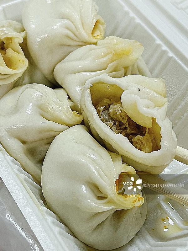 蟹黄灌汤包图片素材