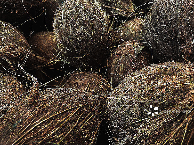 新鲜有机椰子堆图片素材