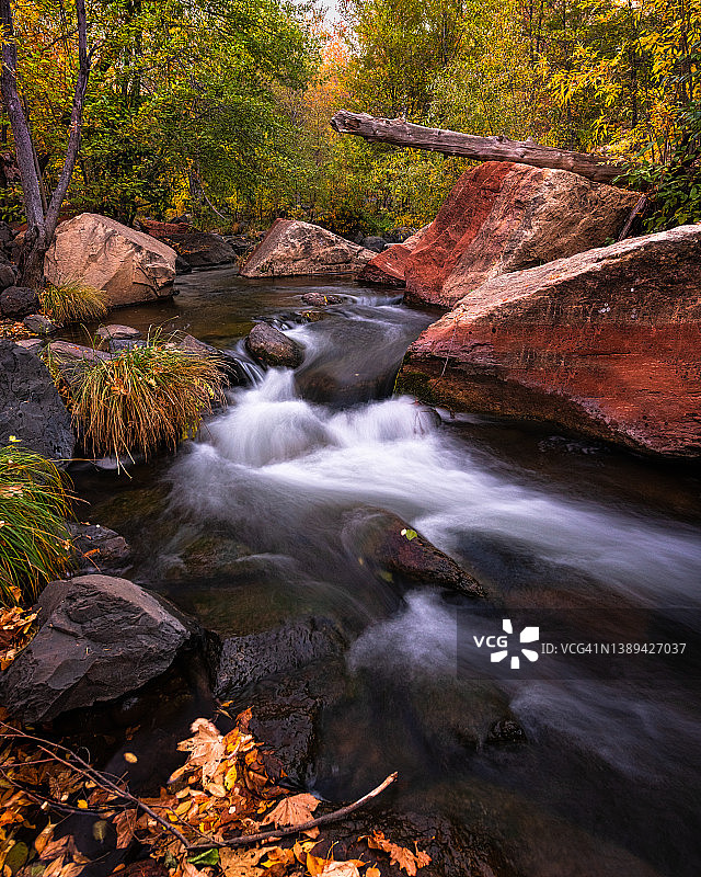 橡树溪的宁静图片素材