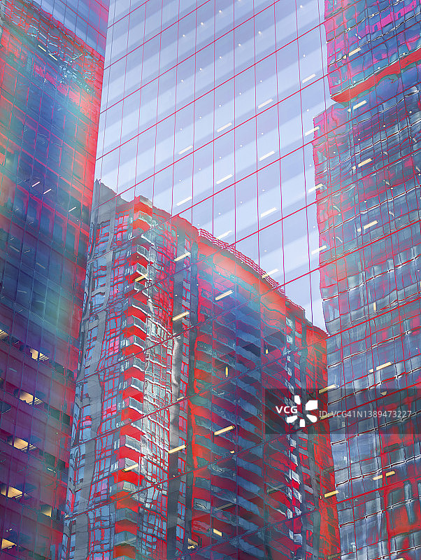 市中心办公楼外墙倒影图片素材