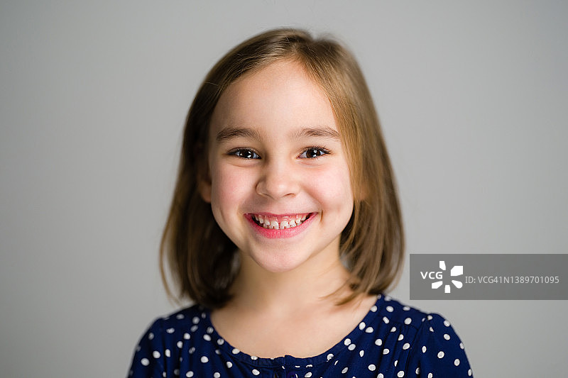 快乐儿童的头像照图片素材