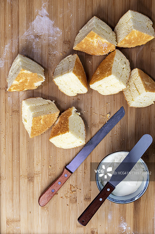 自制奶酪面包结图片素材