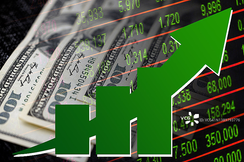 经济图表：绿色上升箭头、美元和股市指标图片素材