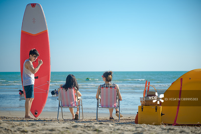 享受夏天图片素材