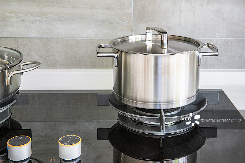 厨房里的锅图片素材