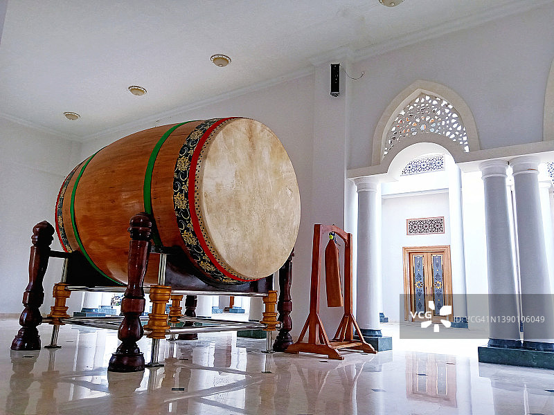 大清真寺里的大鼓图片素材