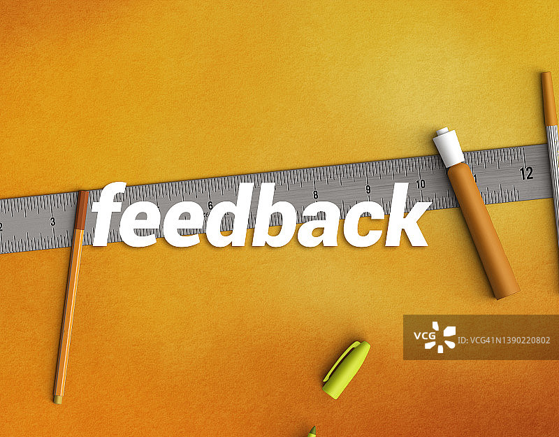 我们需要您的反馈意见纸，带阴影的橙色背景图片素材