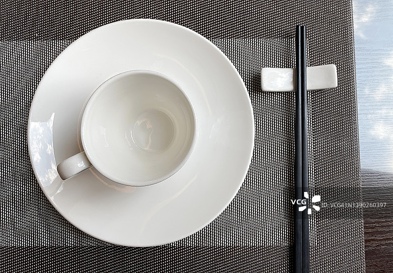 俯视空餐具图片素材