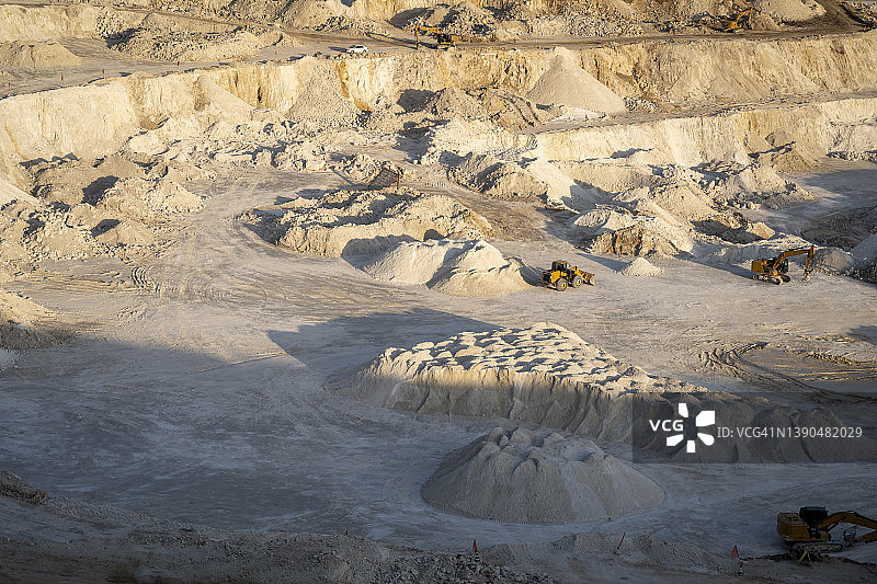 高岭土矿图片素材