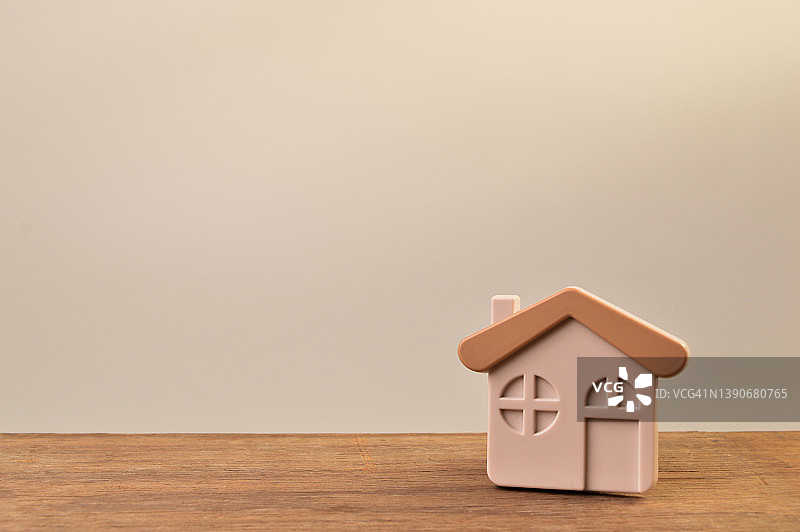 带复制空间的玩具房子模型，房地产概念图片素材