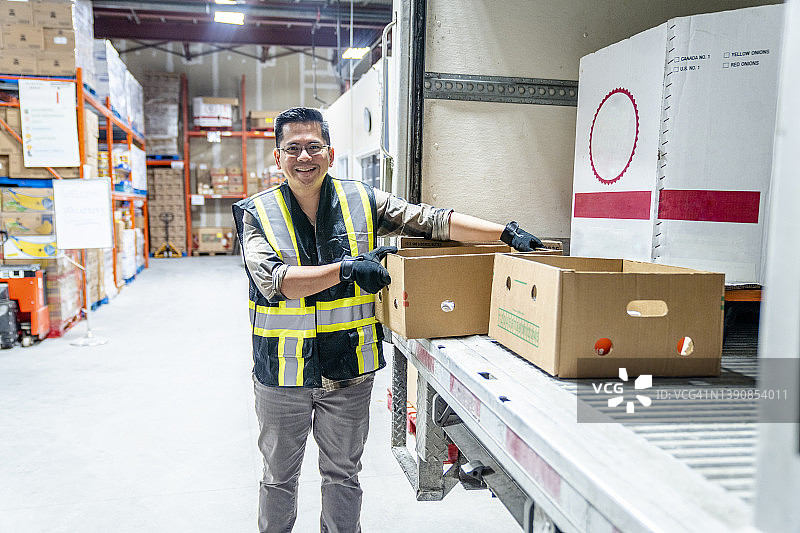 卸卡车图片素材