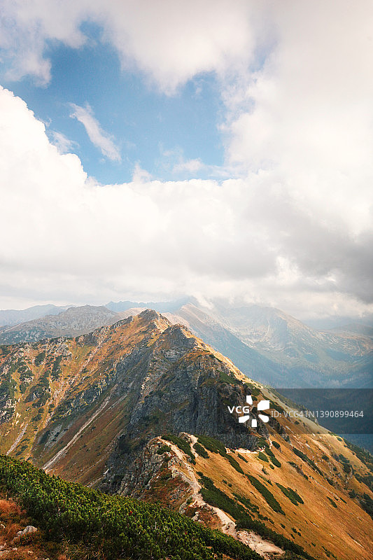 波兰塔特里山脉山脊小径风光图片素材