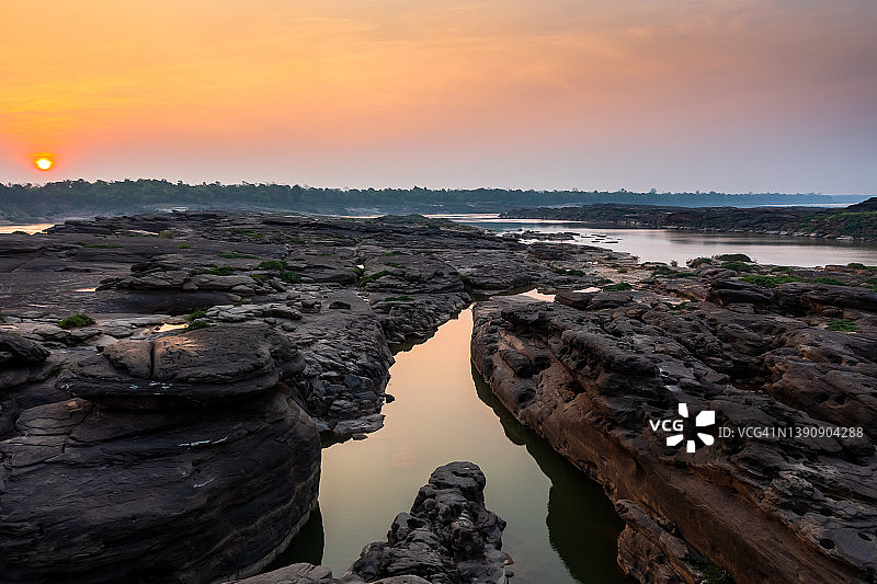 湄公河谷三千洞国家公园航拍图片素材
