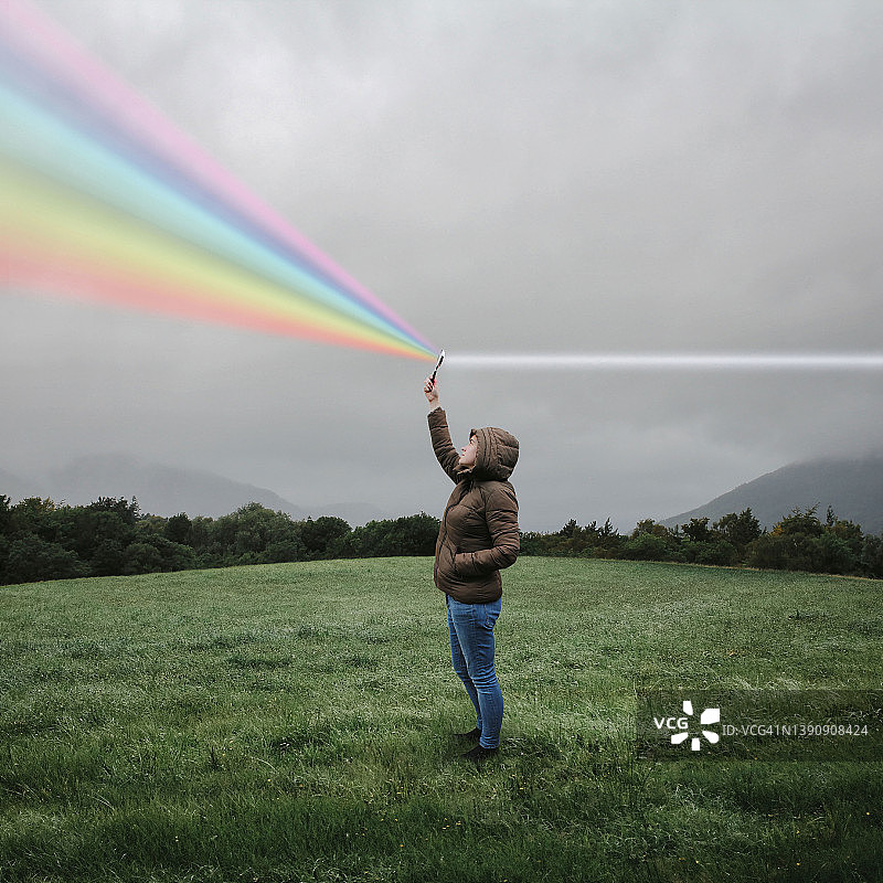 放大镜彩虹图片素材