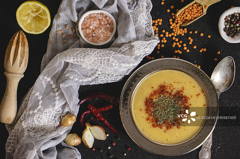 扁豆汤背景、土耳其美食、一碗汤图片素材