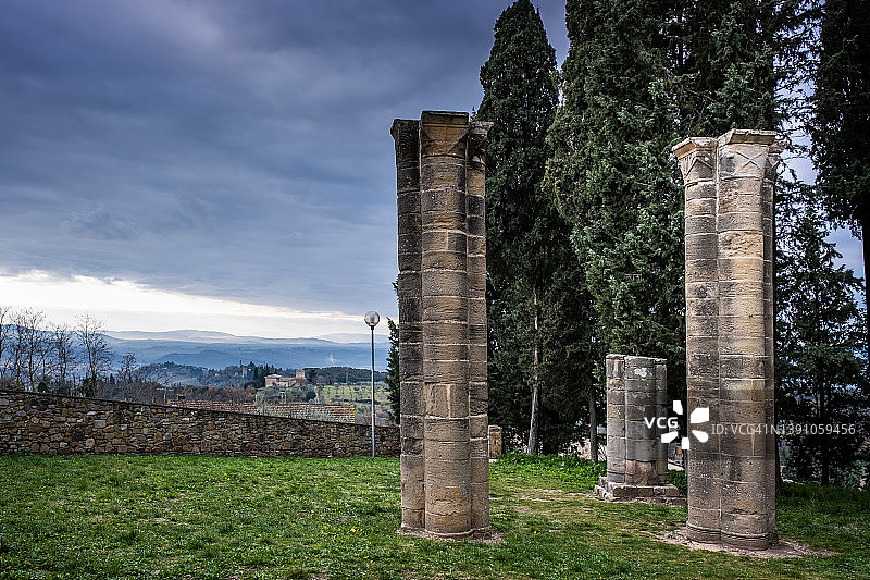 意大利托斯卡纳佛罗伦萨巴贝里诺-瓦尔德尔萨阿皮亚诺图片素材