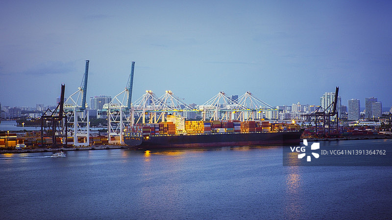 道奇岛的商业码头景观图片素材