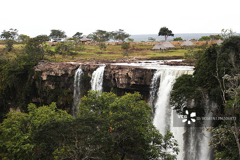 委内瑞拉卡玛瀑布图片素材