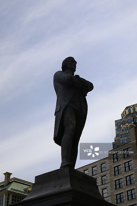 波士顿的塞缪尔·亚当斯雕像图片素材