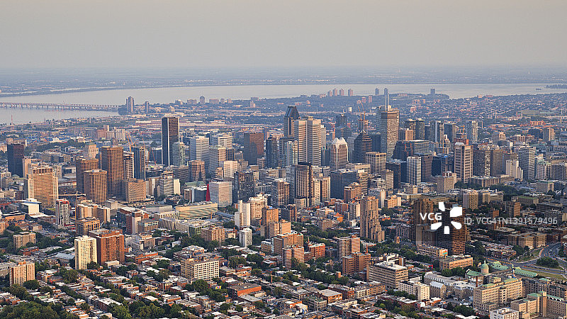 蒙特利尔市中心的摩天大楼图片素材