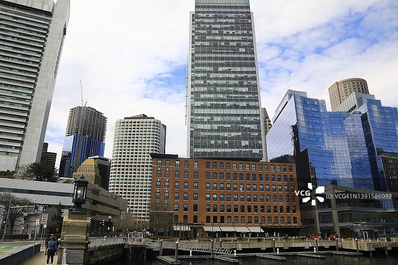 波士顿港与金融区图片素材