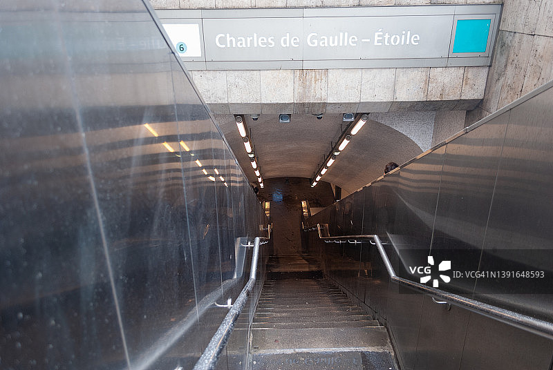 地铁自动扶梯图片素材