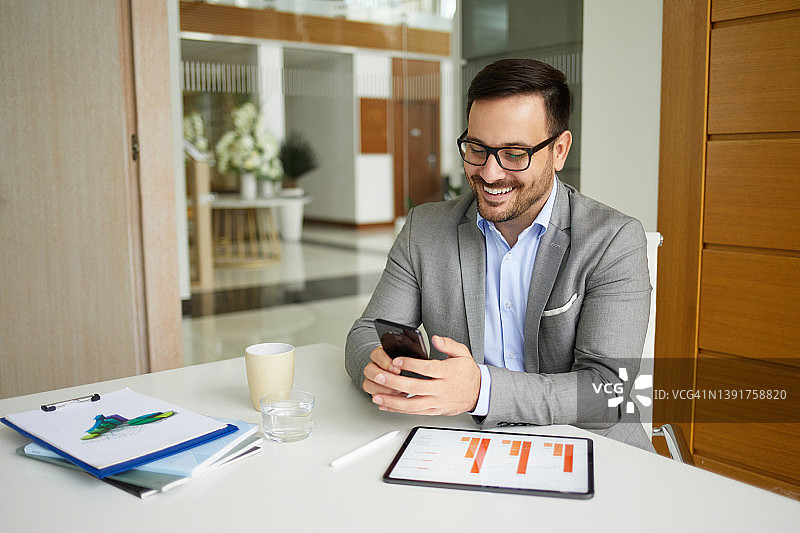 提高生产力的便携式工作工具图片素材