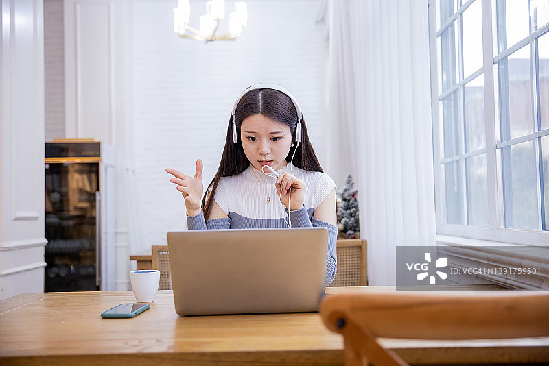 工作期间视频会议图片素材