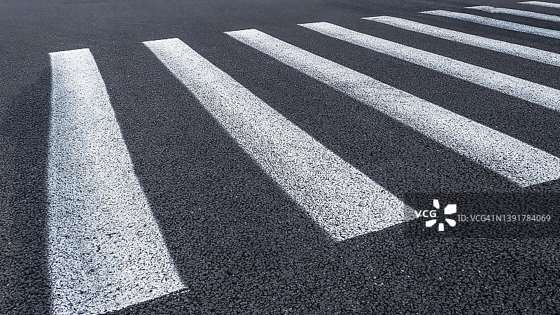 道路上的人行横道线图片素材