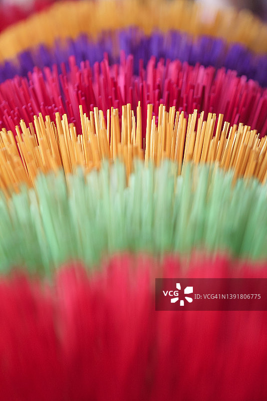 高角度的抽象彩色棒图片素材