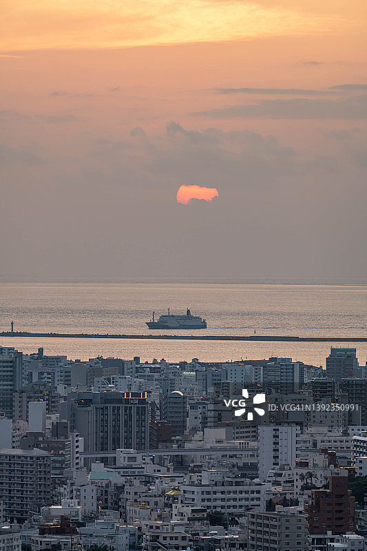 日本那霸市的日落图片素材