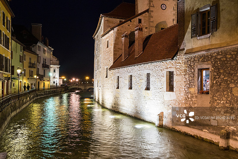 法国阿讷西蒂乌河上的岛宫图片素材