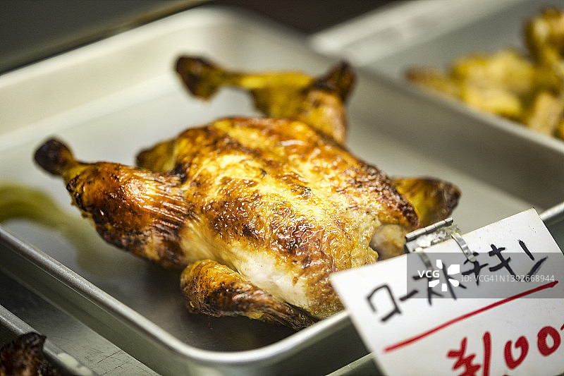 横滨市场出售的烤鸡图片素材