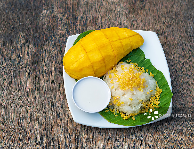 泰式芒果糯米饭俯视图图片素材