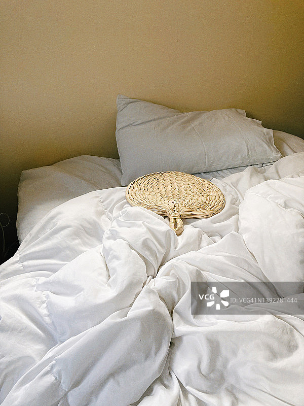 清晨的喜悦图片素材