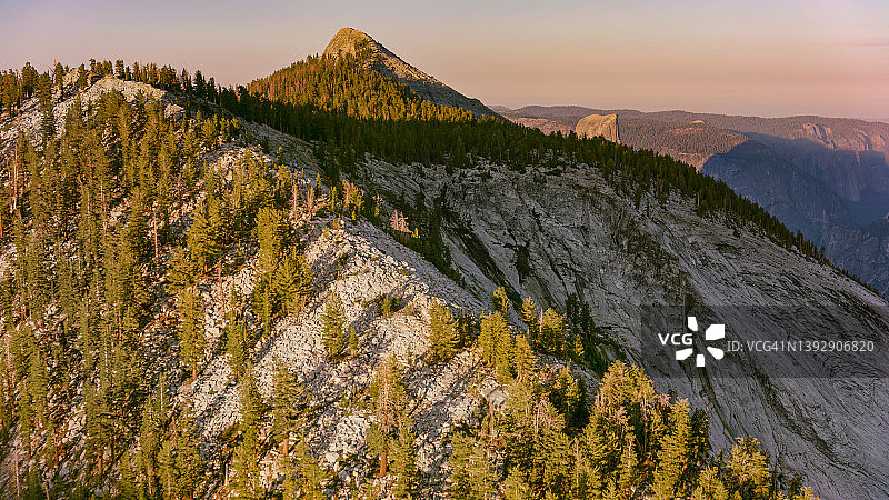 云憩山图片素材