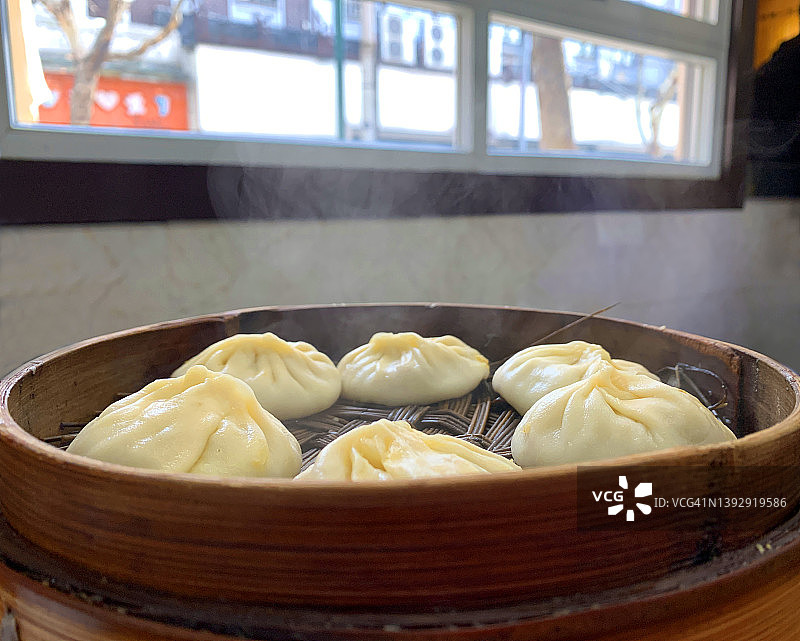 中国上海餐厅里的传统蒸饺特写图片素材