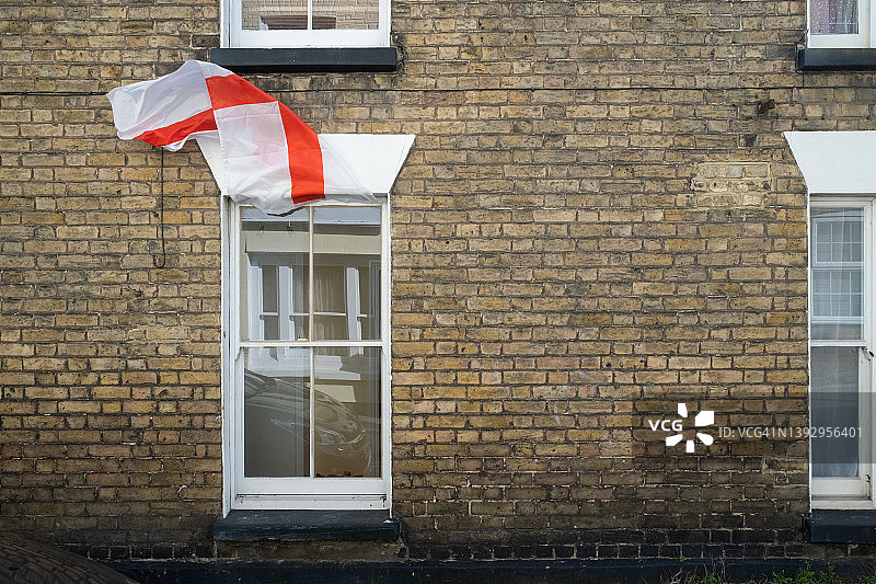 在风中飘扬的英国国旗图片素材