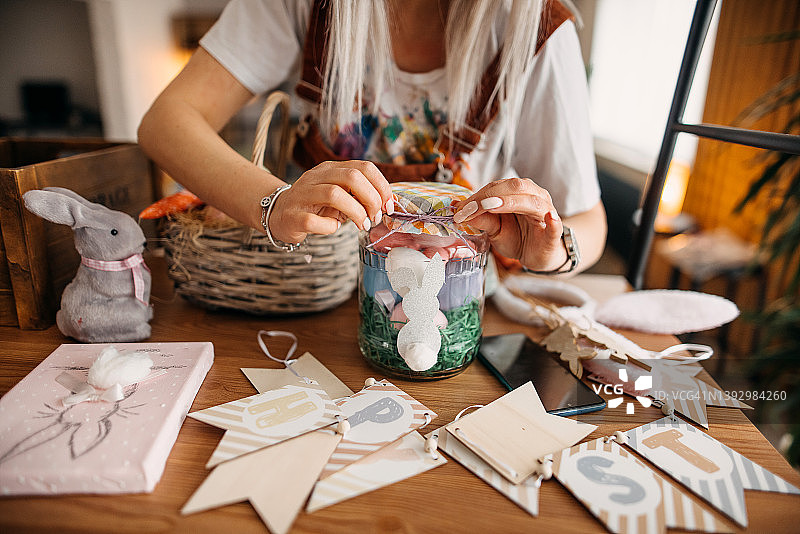 家里的复活节图片素材