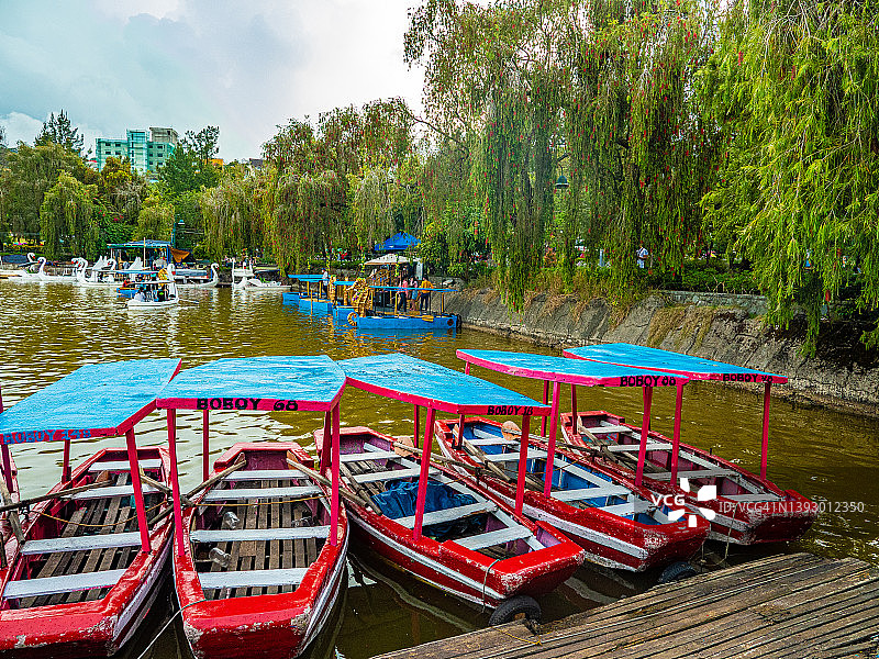 菲律宾碧瑶市的历史悠久的城市伯翰公园图片素材