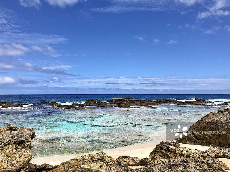 汤加塔布的岩石池风光图片素材