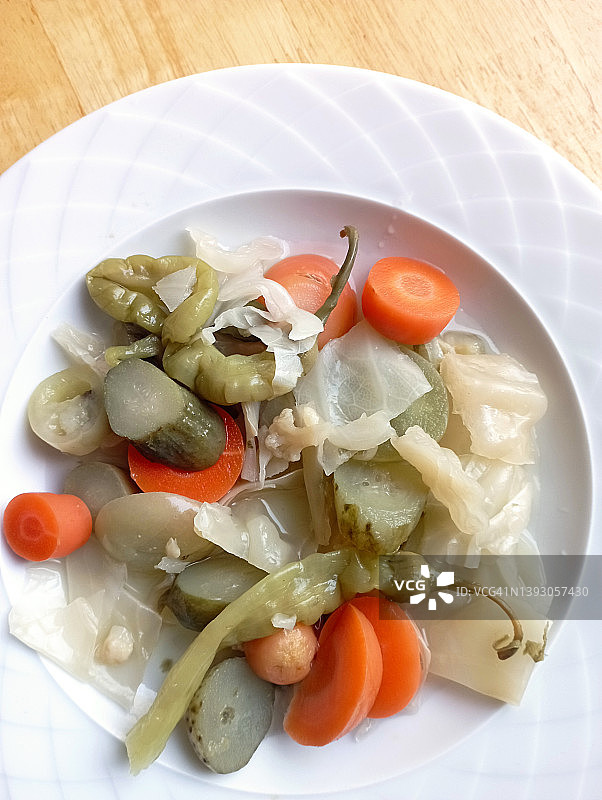 一碗腌制蔬菜图片素材