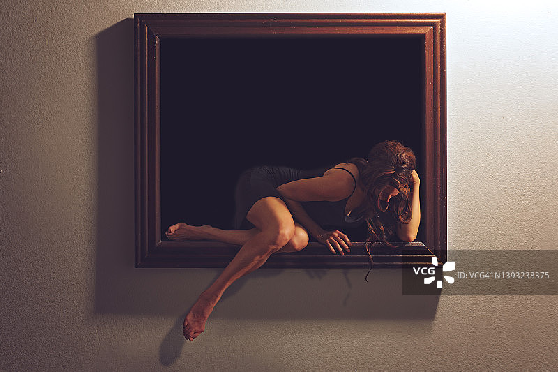 相框里的女人图片素材