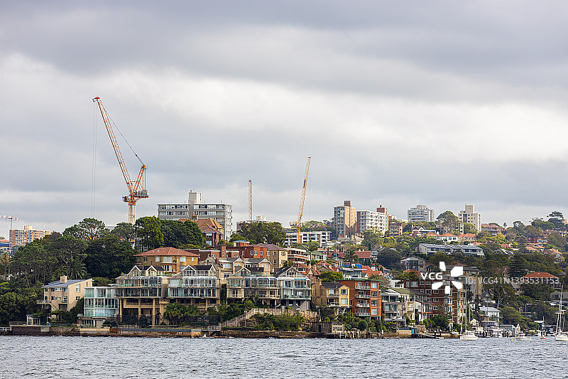 海滨新旧住宅混合景观图片素材