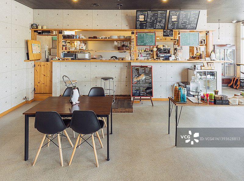 午后的小型午餐咖啡馆图片素材